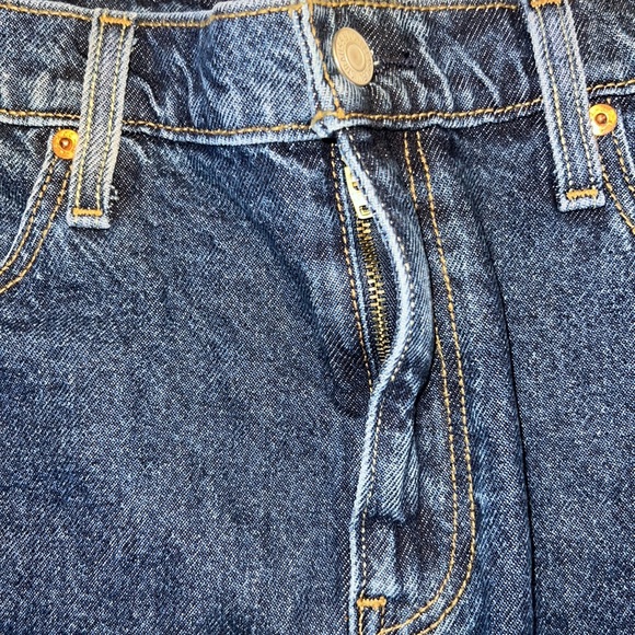 Levi Strauss Denim Skirt Waist 32 length 17 - Picture 5 of 7